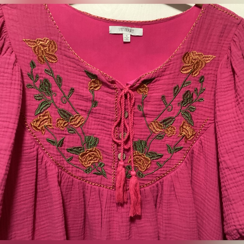 Veveret Pink Embroidered and Fully Lined Dress - Picture 6 of 7